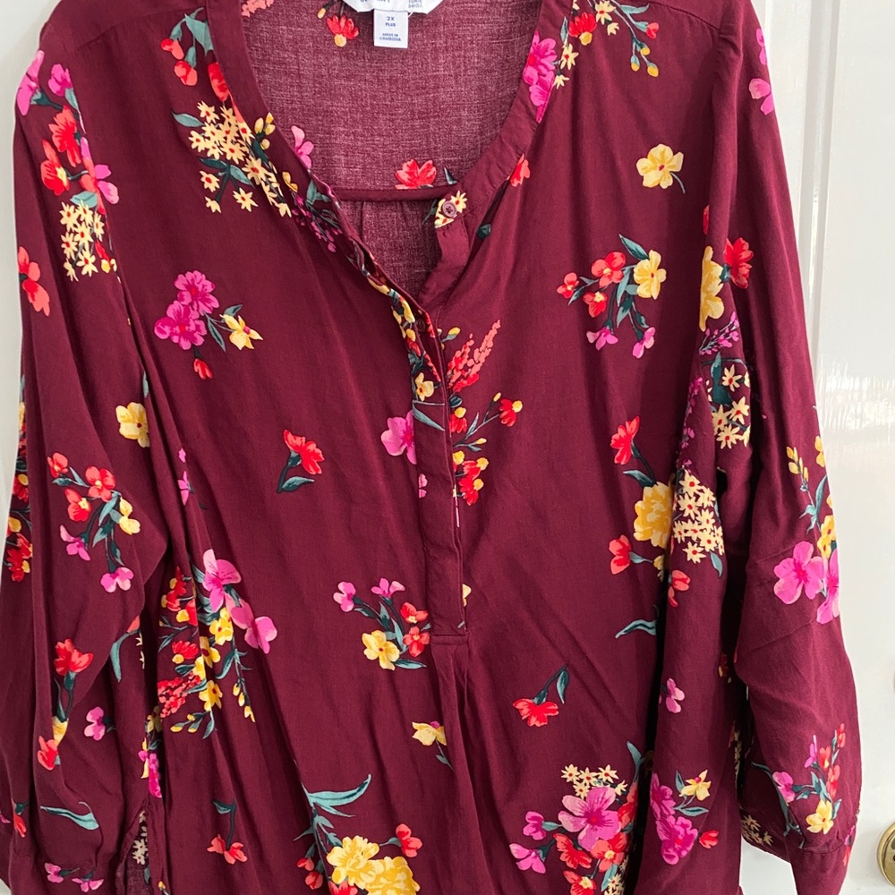 Gap women’s shirt